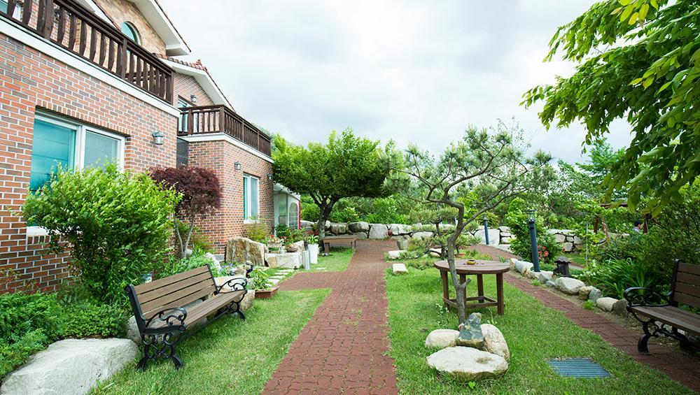 Utopia Pension Gyeongju Dış mekan fotoğraf